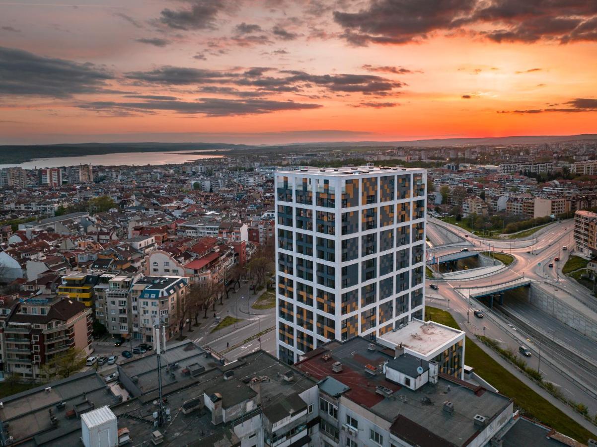 Hotel Campus 90 - Free Parking Varna Exteriör bild
