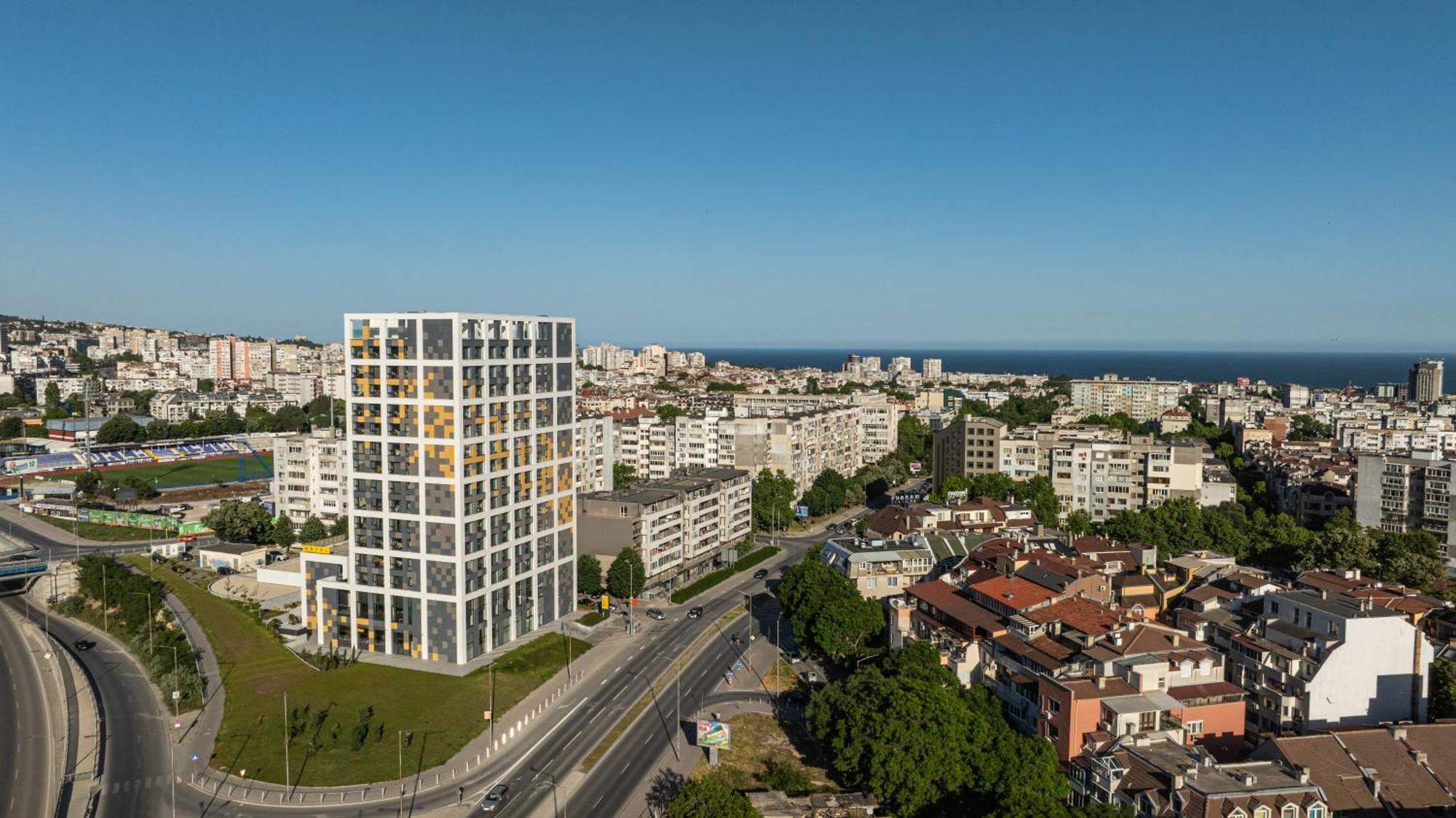 Hotel Campus 90 - Free Parking Varna Exteriör bild